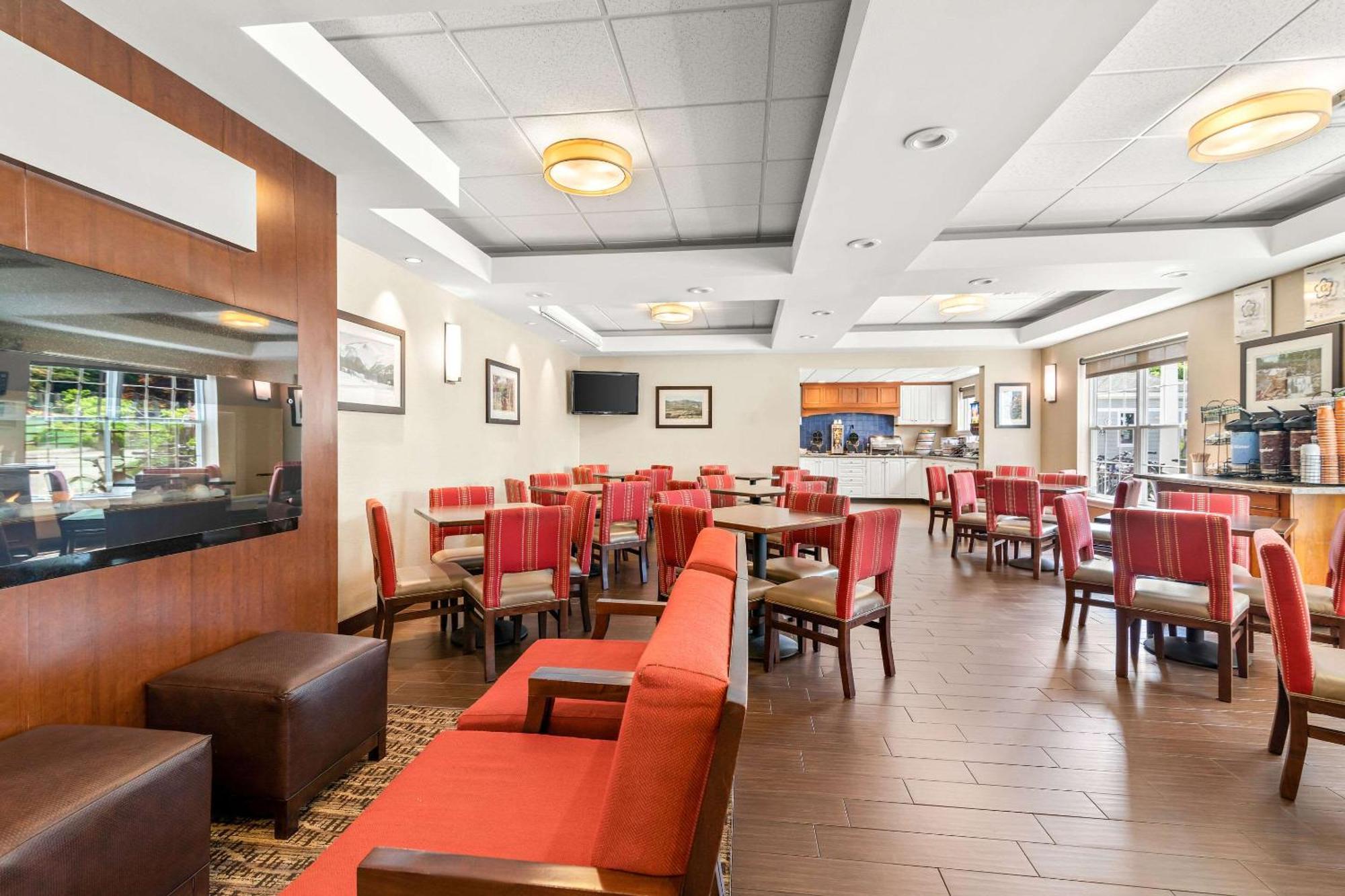 Hotel Comfort & 3*