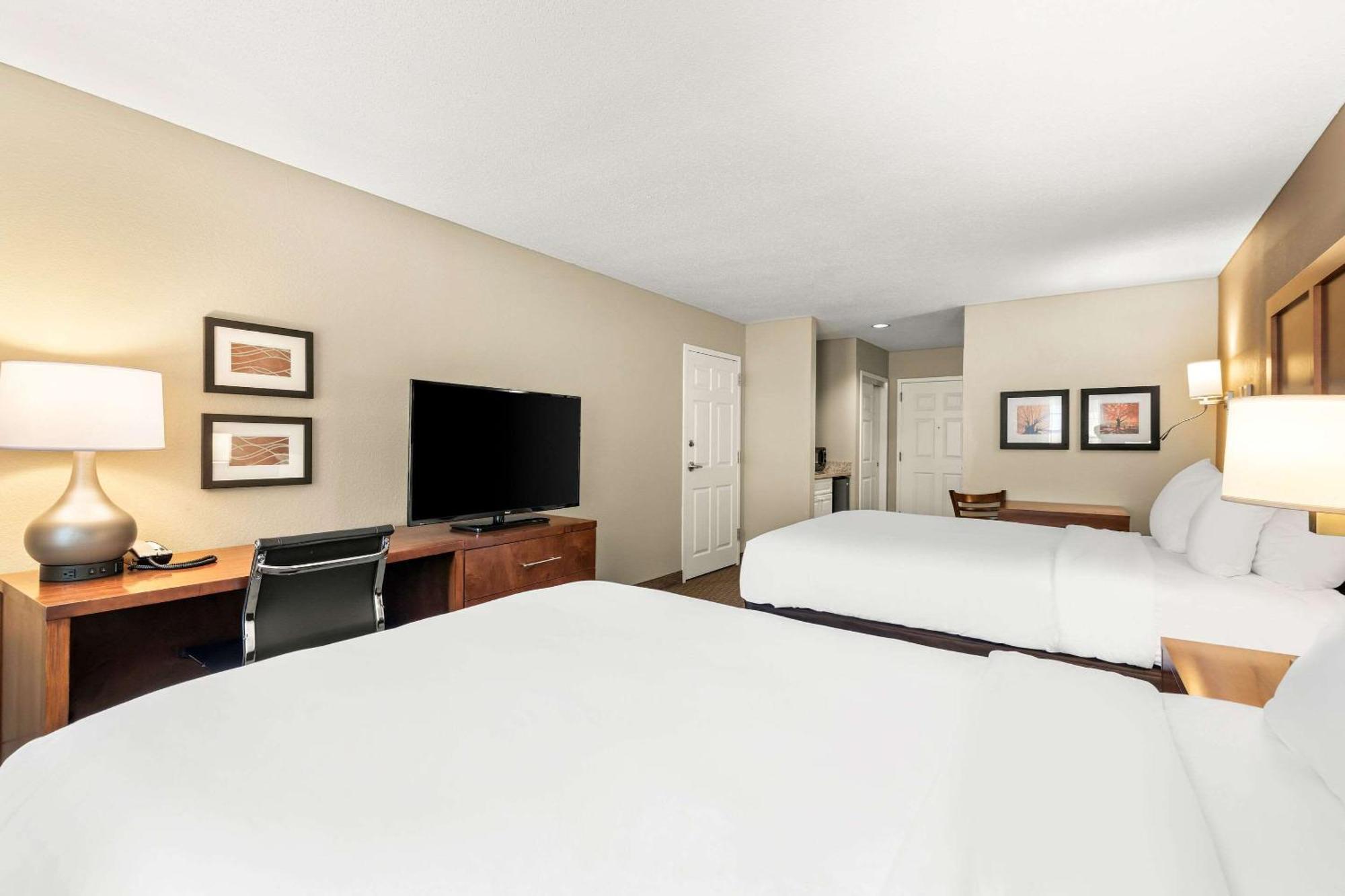 Hotel Comfort & 3*